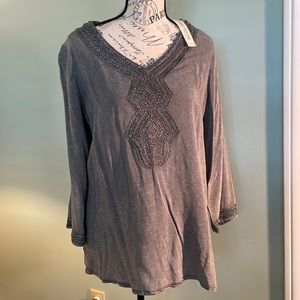 Luna Moon rayon grey tunic with shiny silver threading embellishments